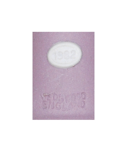 Wedgwood 1982 (lavender)