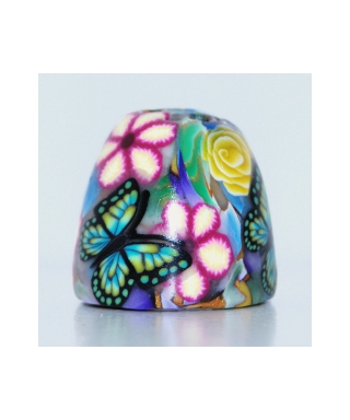 Motyl w kwiatach