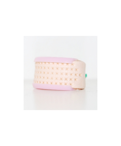 Leather thimble with pink cup