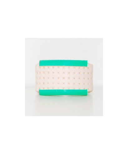 Leather thimble with green cup