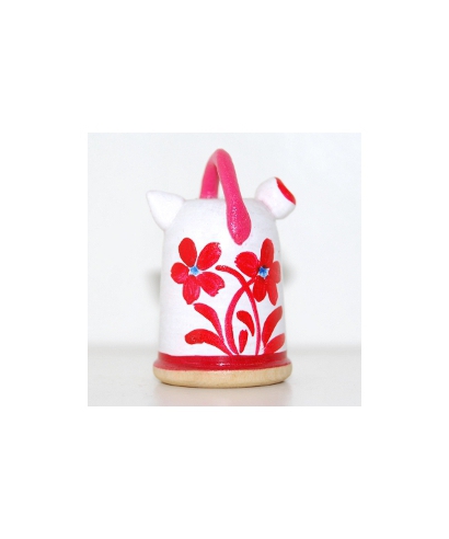 Kettle with red flowers
