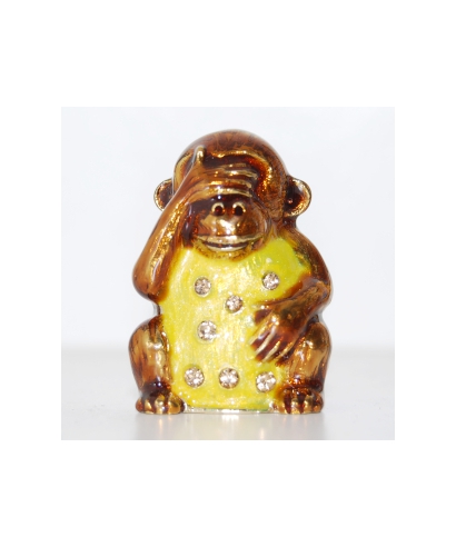 Three wise monkeys - See-no-evil monkey