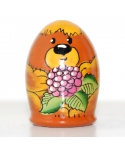 Bear with fruits