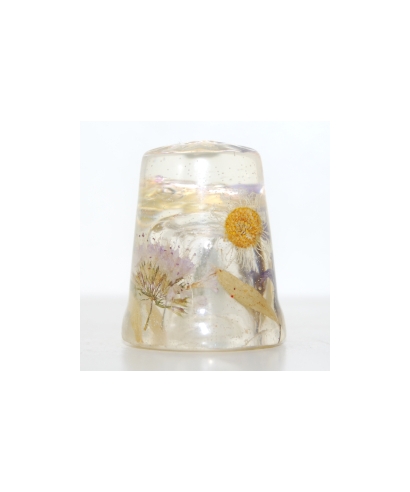 Flowers in resin